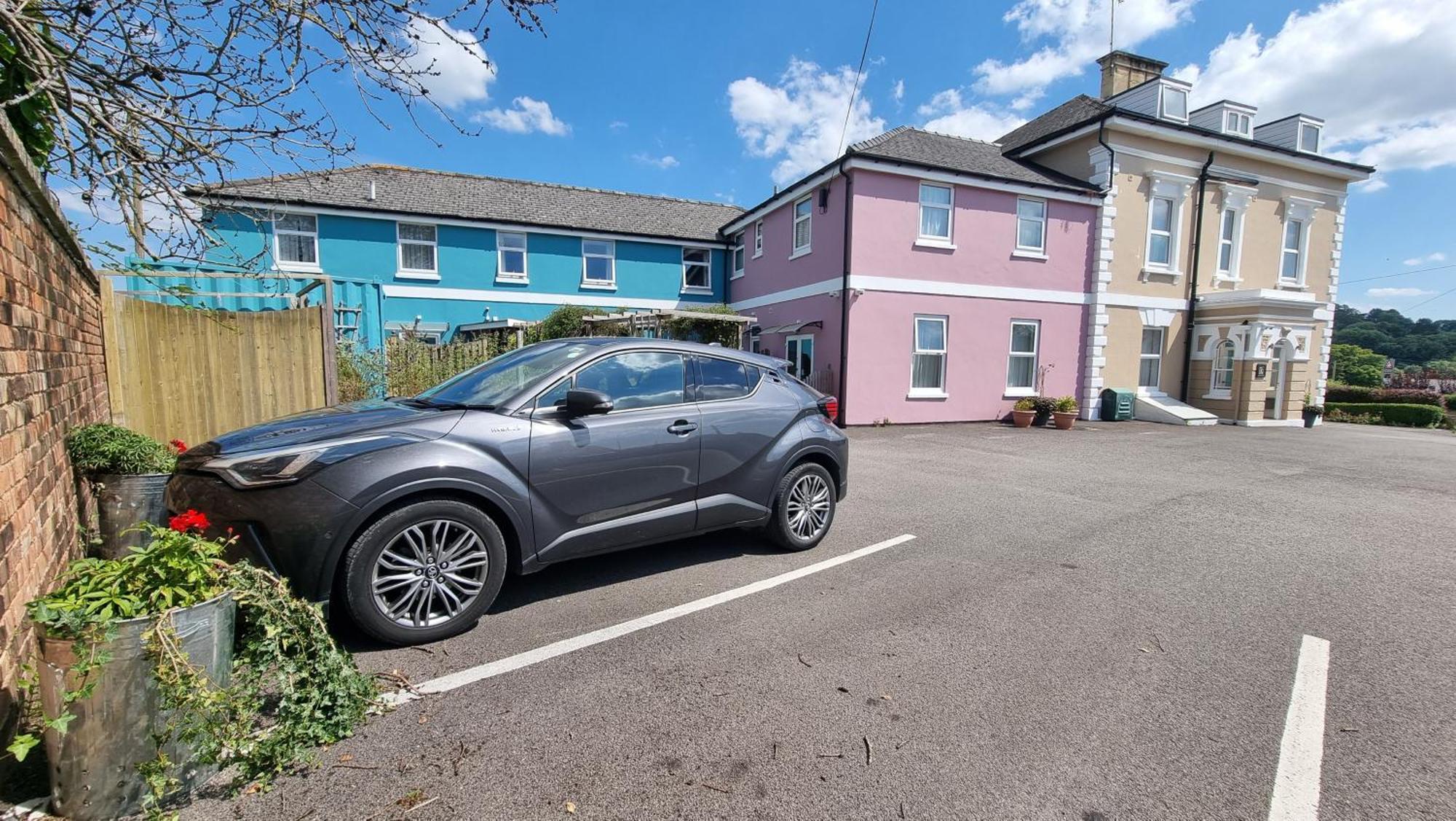 Cotswold Aparthotel Stroud  Kültér fotó