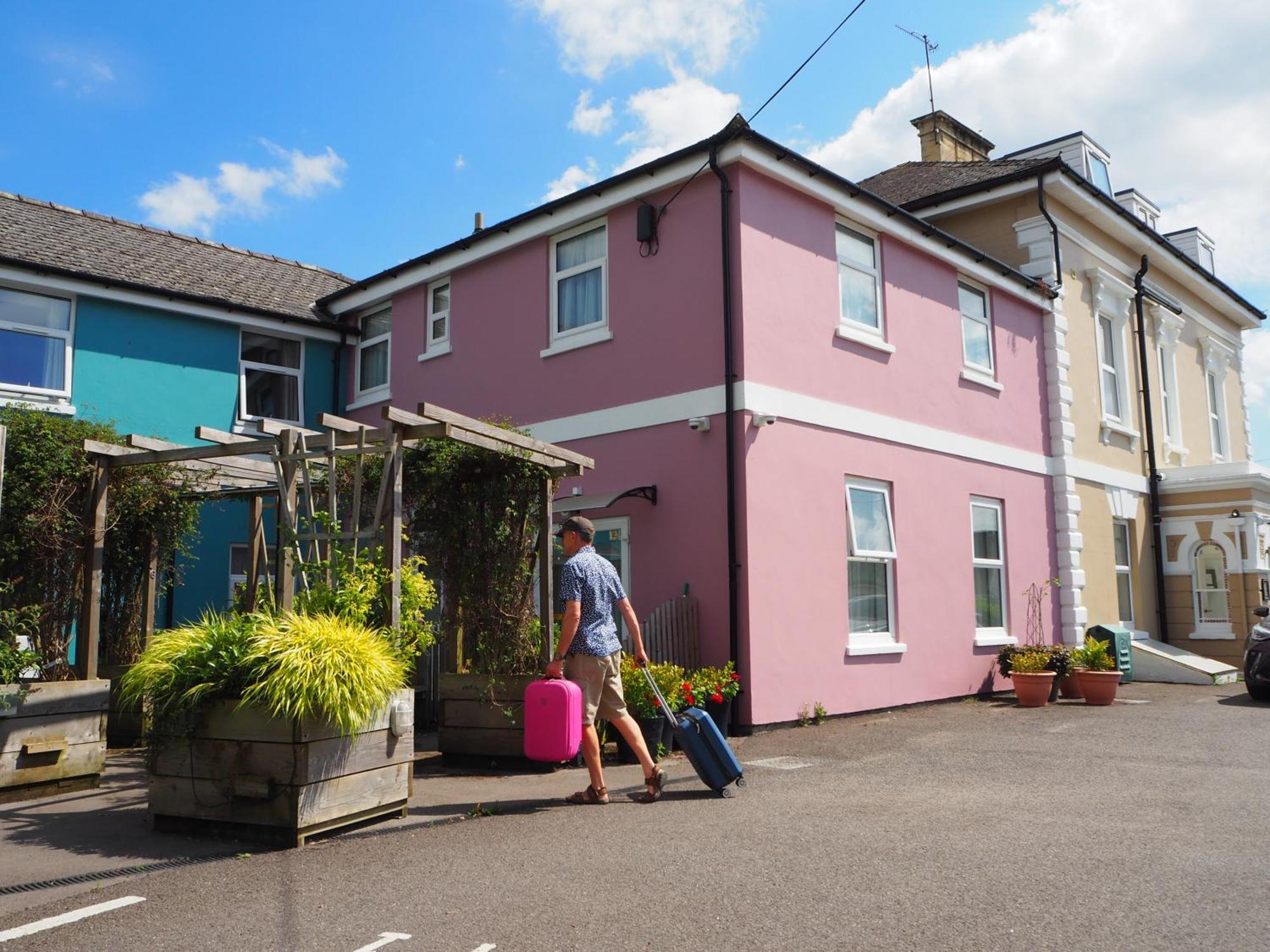 Cotswold Aparthotel Stroud  Kültér fotó